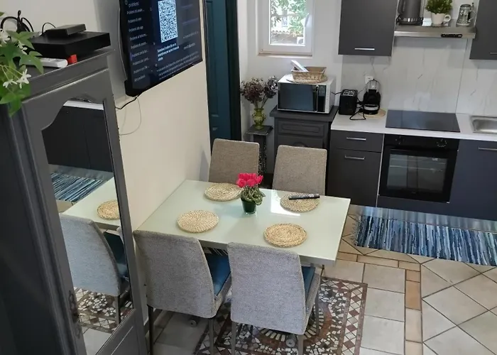 3 Pieces Avec Terrasse Ideal Famille * مينتون